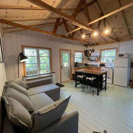 Leland'S Lakehouse Wolfville Exterior photo
