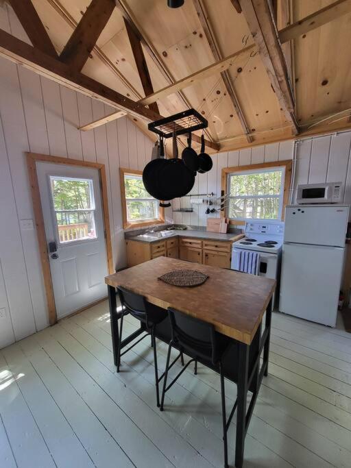Leland'S Lakehouse Wolfville Exterior photo